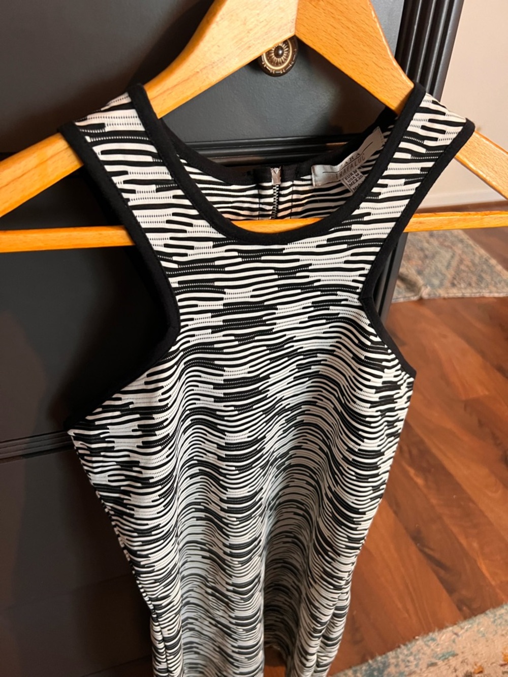ZARA Black & White Patterned Racerback Dress - Picture 3 of 6